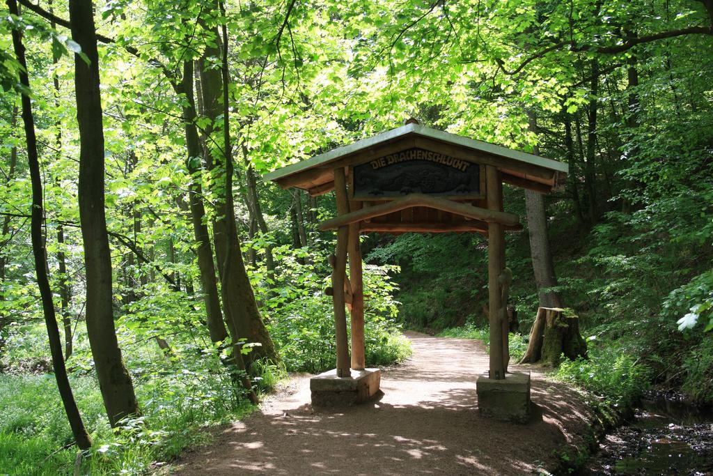 Haus Eveline - Ferienwohnungen Unterhalb Der Wartburg - Eisenach Eksteriør bilde